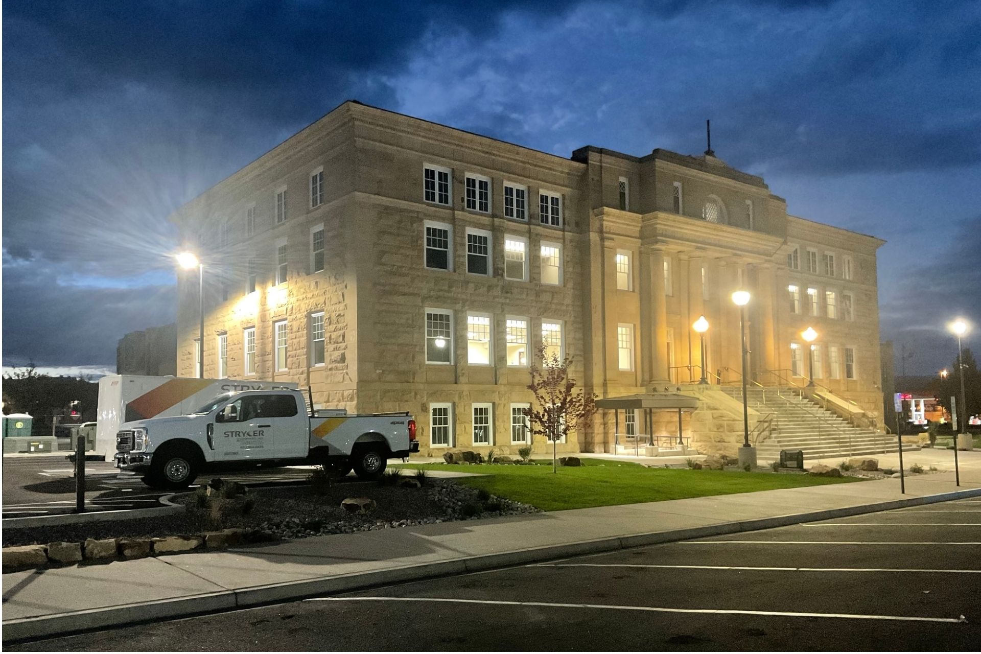 Montrose County Courthouse at night